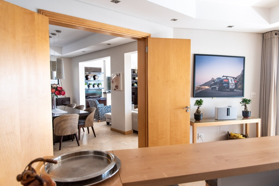 To Let 4 Bedroom Property for Rent in Camps Bay Western Cape